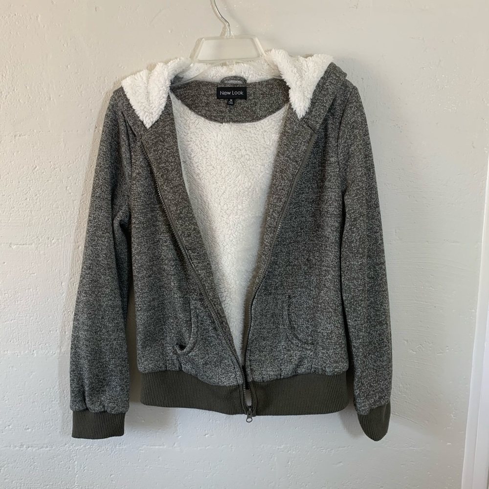 NEW LOOK~Fleece jacket size medium